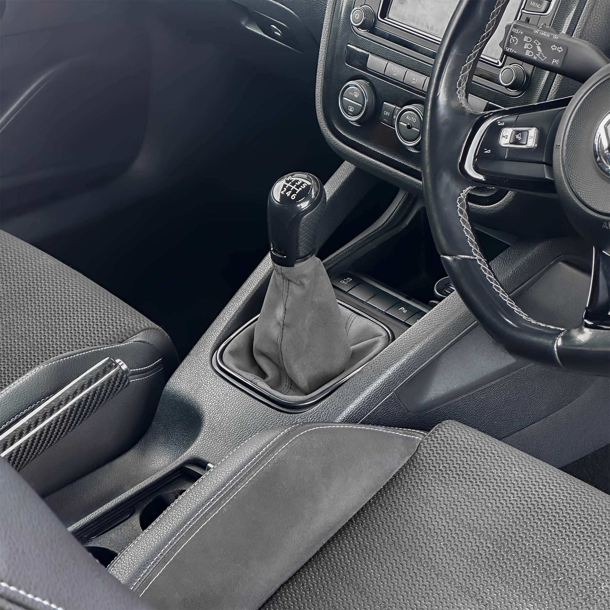 VW Golf MK5 Alcantara Manual Gear Shifter - Black / 6-Speed - High on Boost